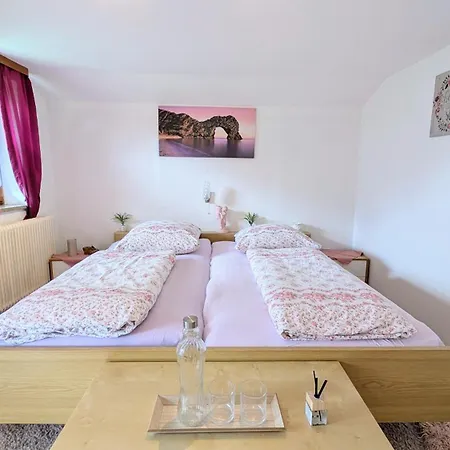Haus Heinzen בית הארחה *